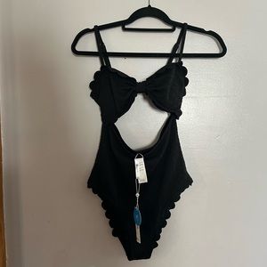 CUPSHE swimsuit